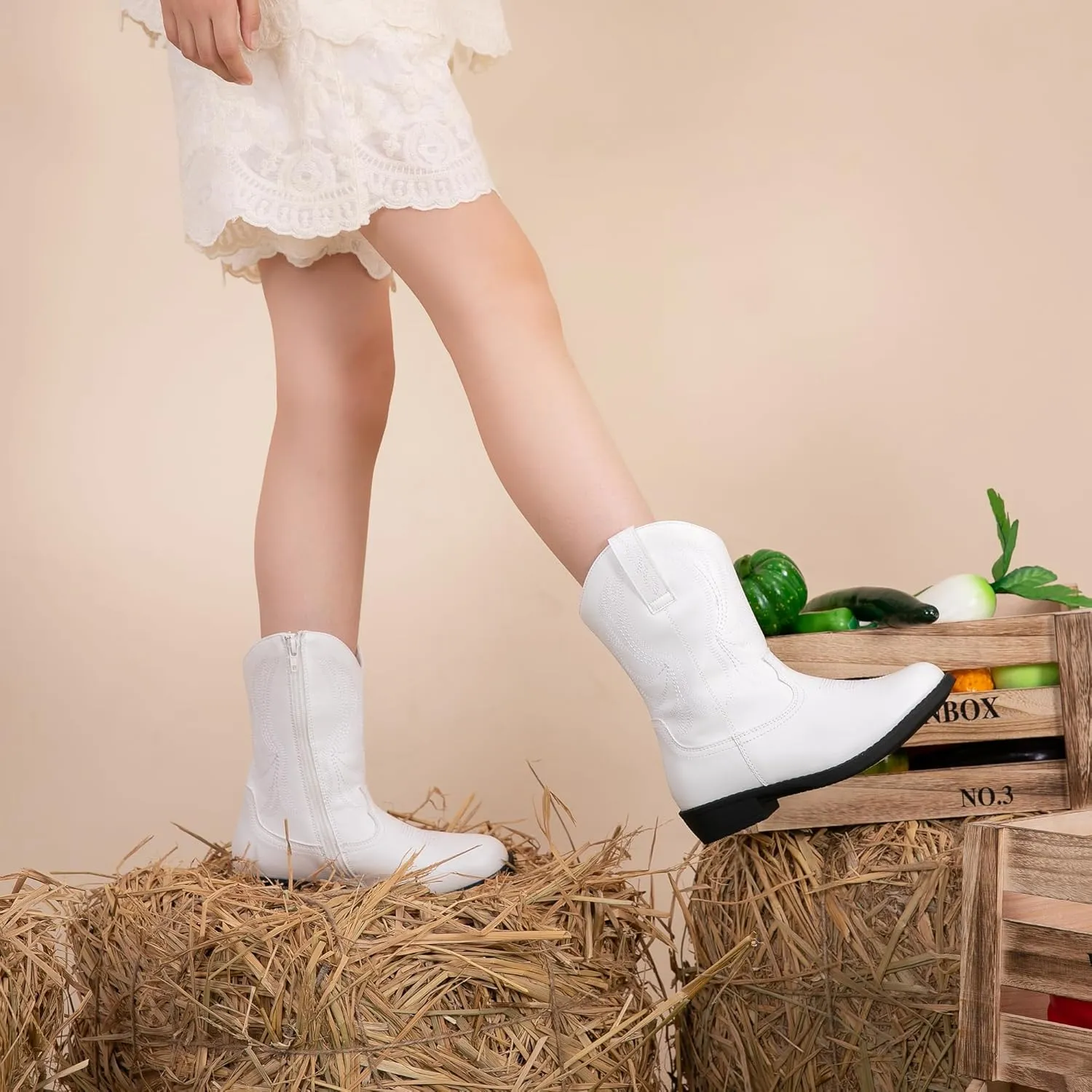 Apakowa Girls Cowboy Boots Side Zipper Cowgirl Boots Embroidered Western Style Toddler Little Kid Big Kid