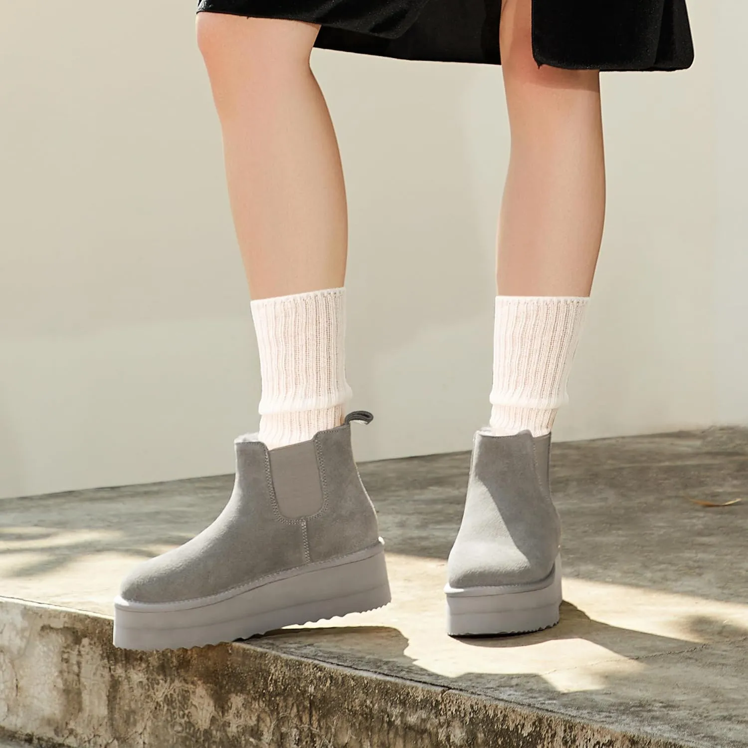 Athlefit Women's Classic Platform Chelsea Boots Winter Warm Fur Lined Anti-Slip Short Ankle Snow Boots