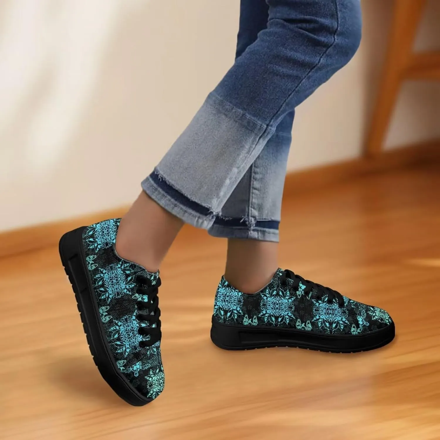 Canvas Shoes for Women Classic Fashion Sneakers Lace Up Low Top Casual Lightweight Breathable Sneakers Wide Toe Shoes