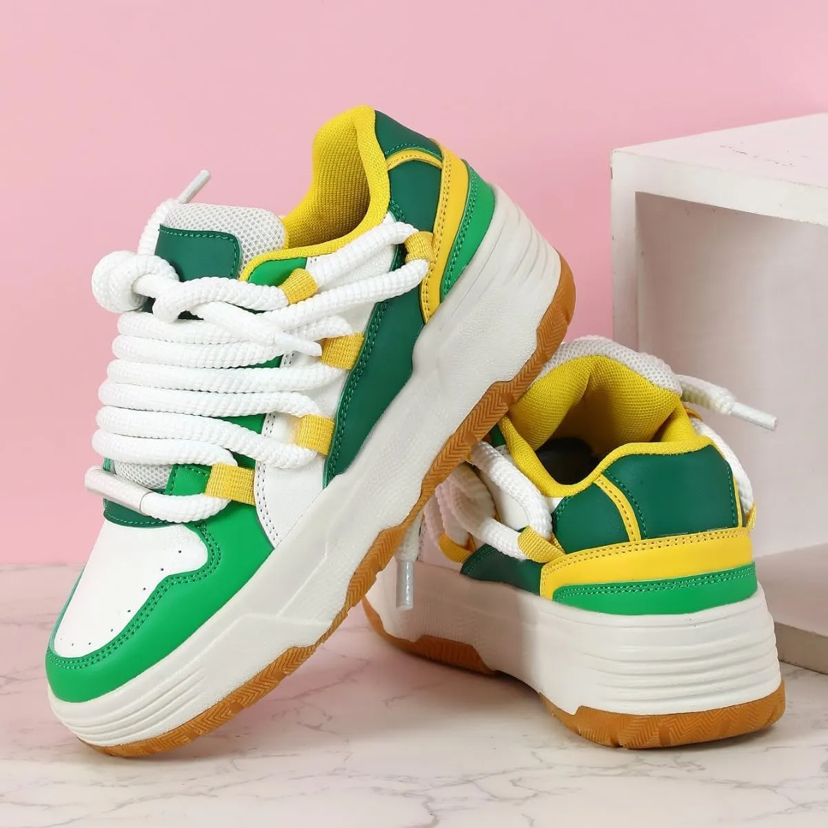 Couples Fashion Low Top Lace-Up Comfortable Stylish Casual Walking Skateboard Shoes, Street Sneakers for Men and Women