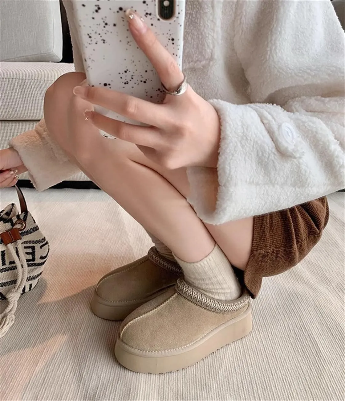 Fashion Platform Slippers for kids Fur Fleece Lined Short Ankle Boot boy girl Comfortable Warm Outdoor Indoor Home Non slip fuzzy big Little Kid Mini Boots