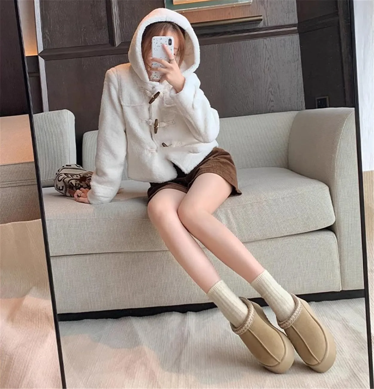 Fashion Platform Slippers for kids Fur Fleece Lined Short Ankle Boot boy girl Comfortable Warm Outdoor Indoor Home Non slip fuzzy big Little Kid Mini Boots