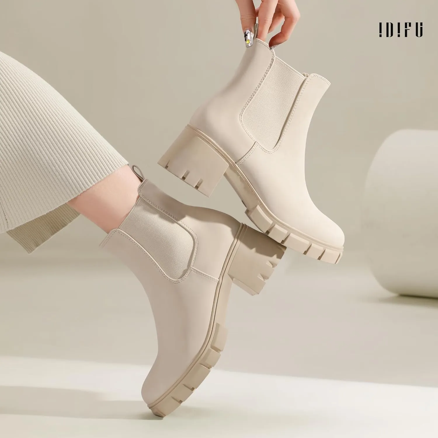 IDIFU IN2 Chelsea Boots Women Ankle Boots for Women Platform Low Chunky Block Heel Lug Sole Round Toe Fall Dress Boots for Women Comfortable Fashion Booties Cute Office Elastic Short Heeled Boots