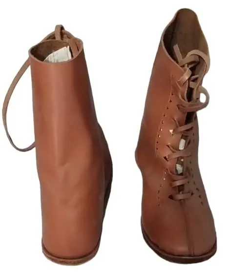Medieval leather boots brown Lace-up leather boots vintage Renaissance fair boots brown Historical reenactment boots brown Brown leather lace-up boots (US 7, BROWN)