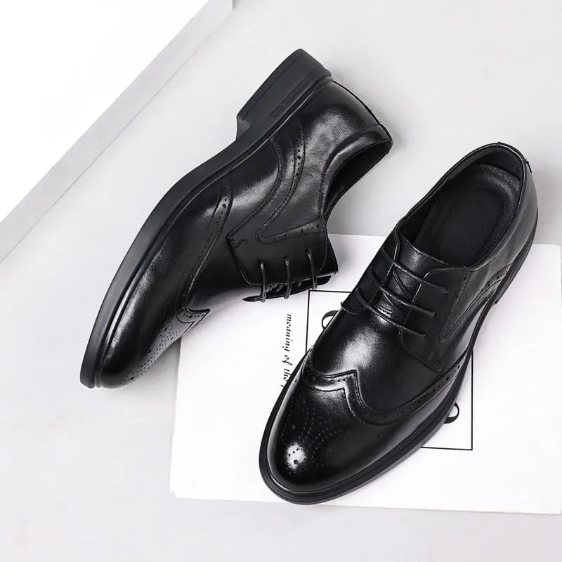 Men's Breathable Leather Wingtip Brogue Oxfords Fashion Classic Carved Lace Up Leather Low Heels Dress Shoes Anti-Slip Formal Duty Work Shoes