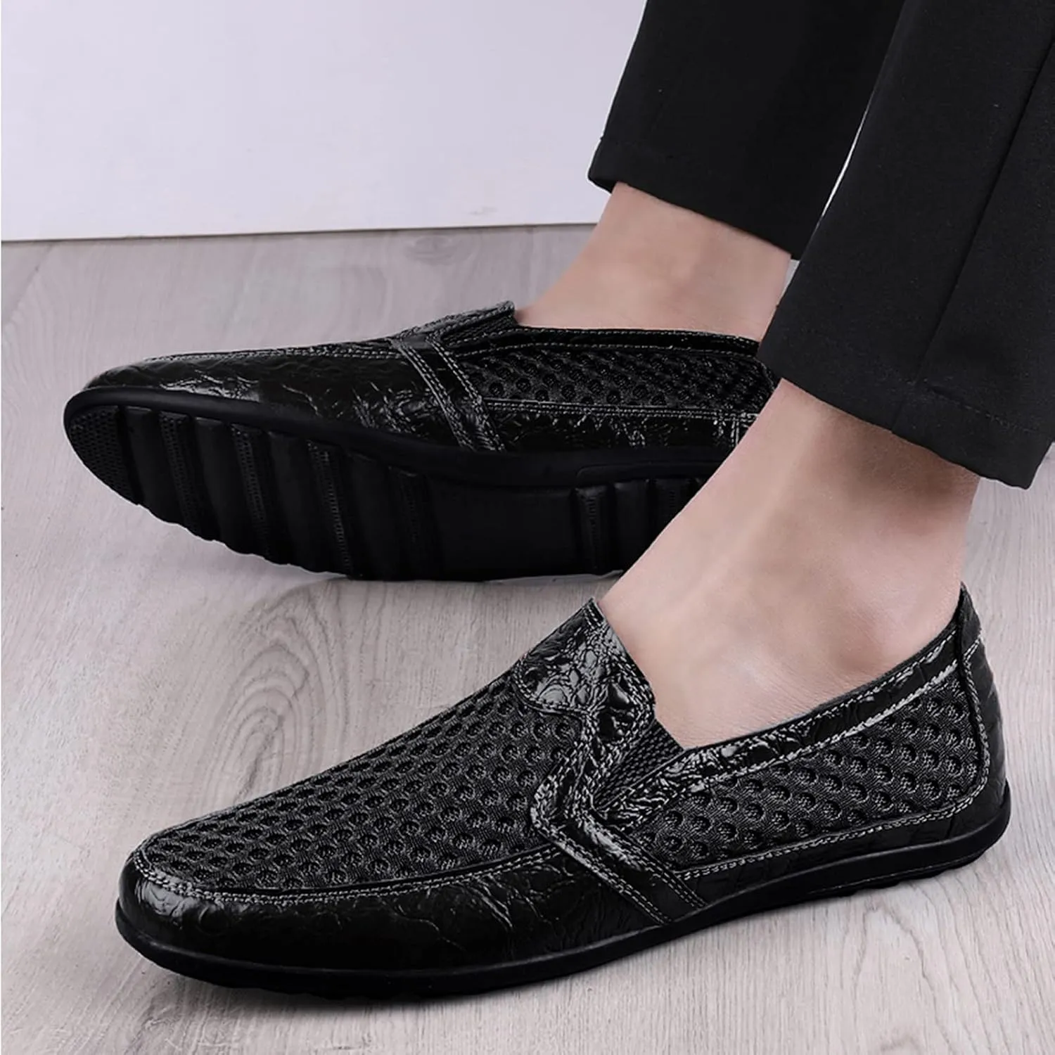 Men's Breathable Mesh Loafers Casual Slip-on Outdoor Walking Hiking Shoes