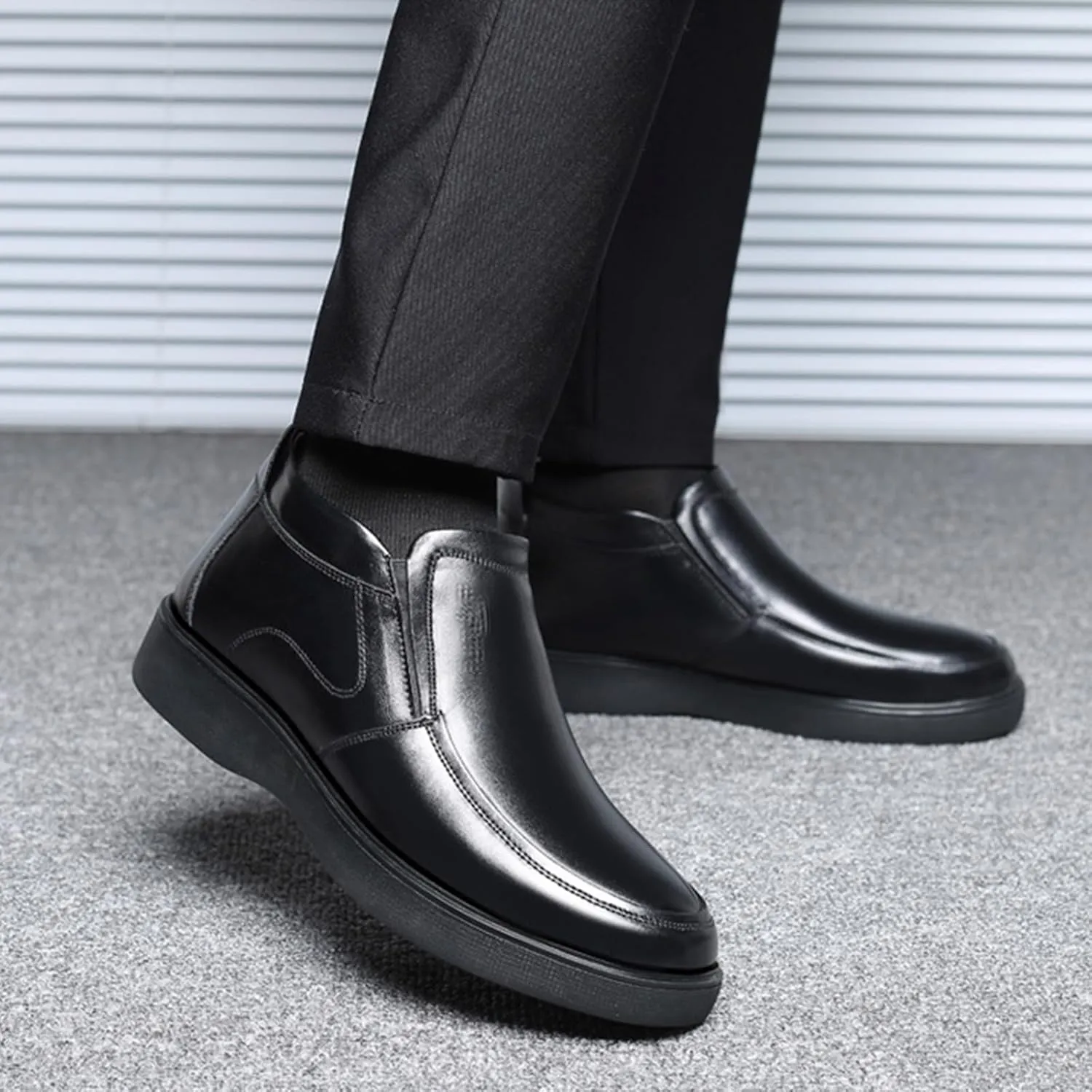 Men's Leathe Shoes, Fur Lining Casual Cowhide Slip on Loafers Shoes Winter High Top Cotton Shoes Warm Non-Slip Walking Comfortable Mens Shoes