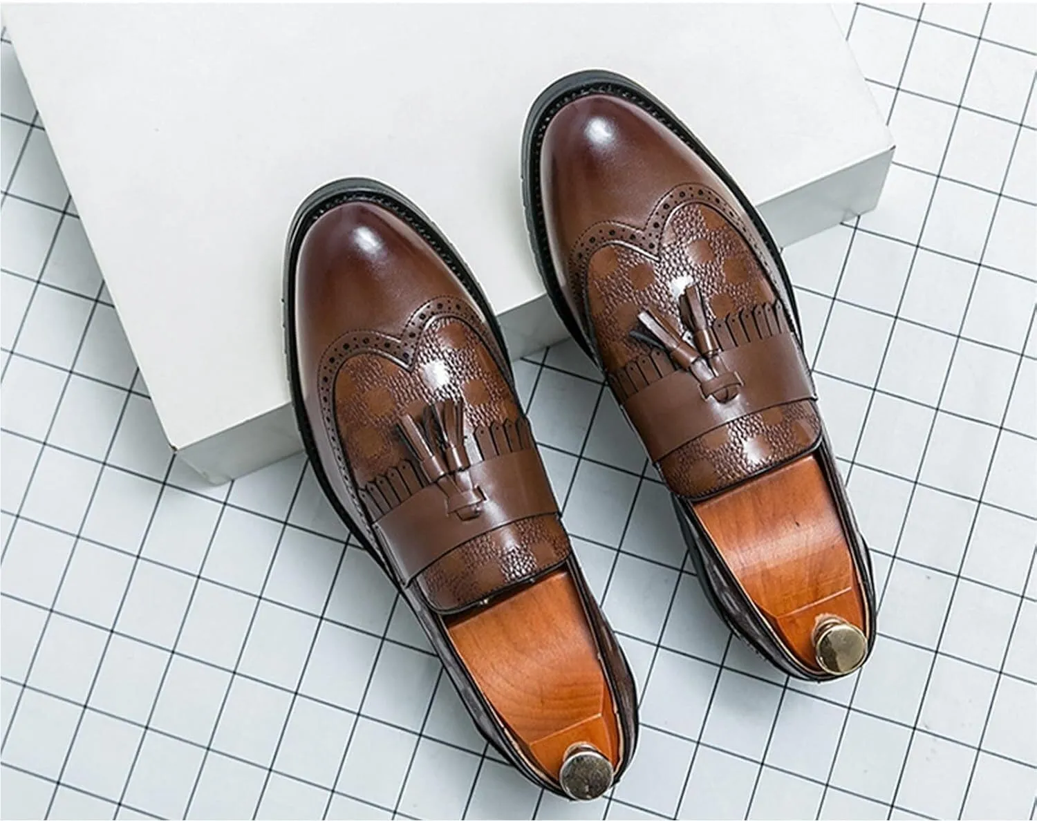 Men's Leather Wingtip Fringe Business Dress Loafers Oxford Shoes Tassel Pointed Toe Comfort Slip-On Derby Shoes for Wedding Party Office