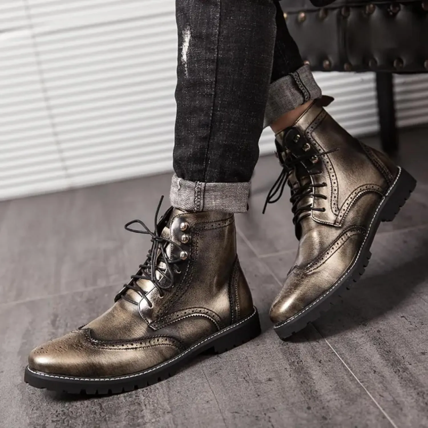 Mens Retro Brogue Leather Lace-Up High Top Ankle Boots Casual Vintage Wingtip Chukka Dress Boots for Business Office Daily Formal
