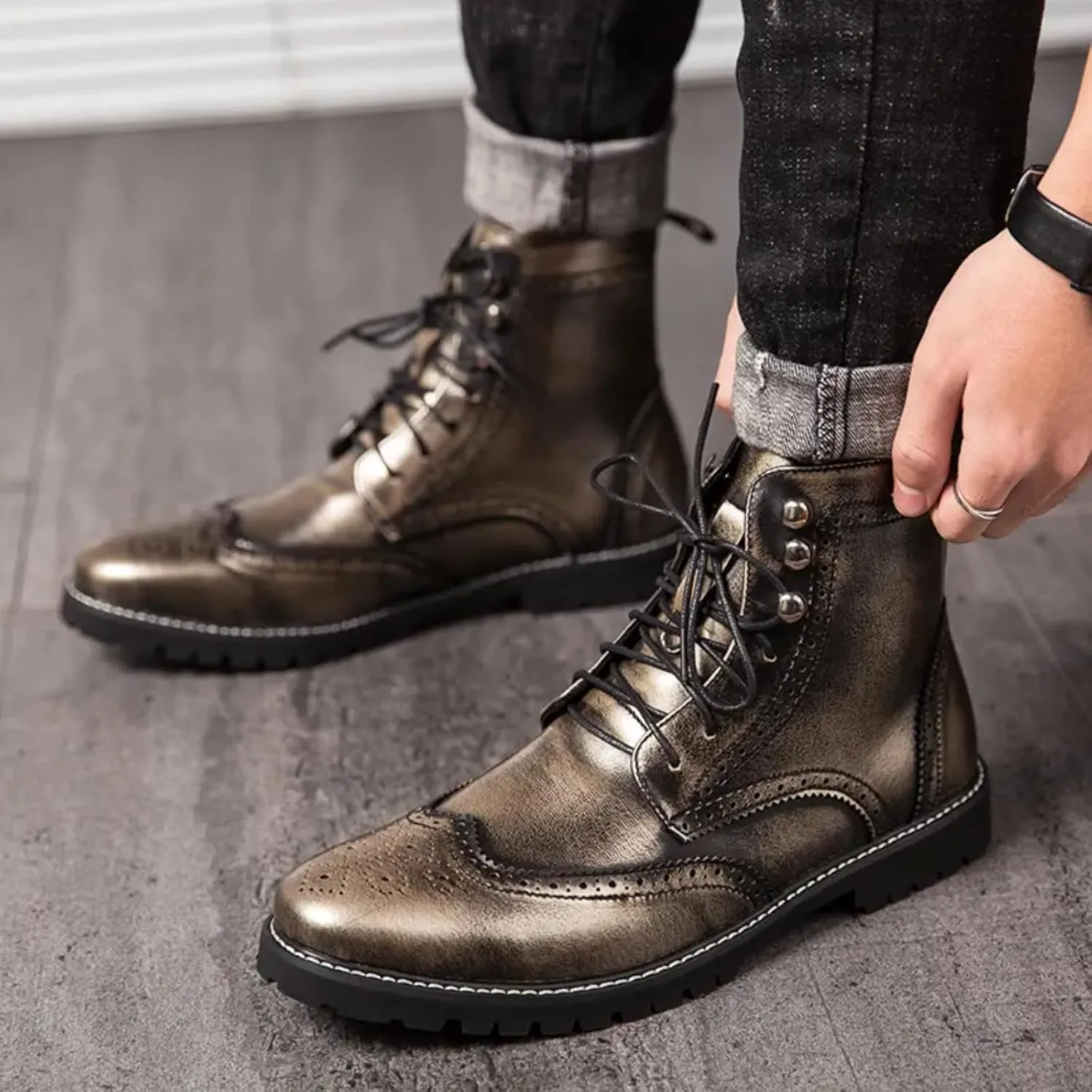 Mens Retro Brogue Leather Lace-Up High Top Ankle Boots Casual Vintage Wingtip Chukka Dress Boots for Business Office Daily Formal