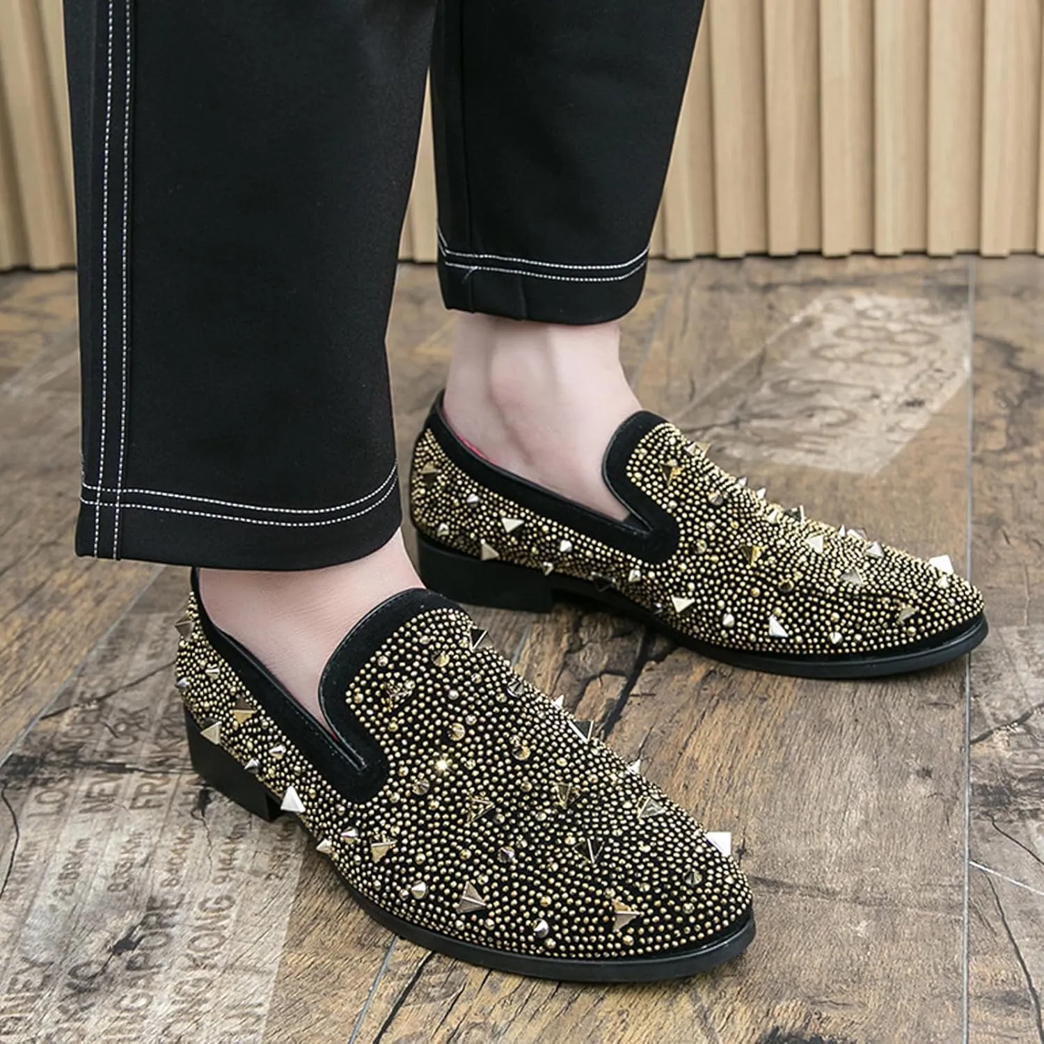 Men's Rhinestone Studded Flat Smoking Loafers Luxury Shiny Glitter Slip On Tuxedo Rivets Dress Shoes for Prom Party Wedding Formal Shoes