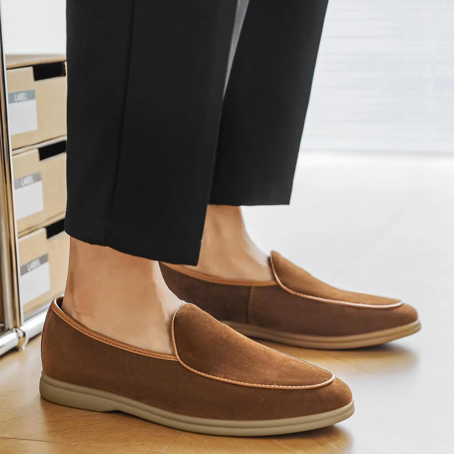 Men's Suede Leather Slip On Penny Loafers Fashion Casual Smoking Driving Moccasins Dress Shoes British Retro Tuxedo Formal Shoes for Prom Wedding Business