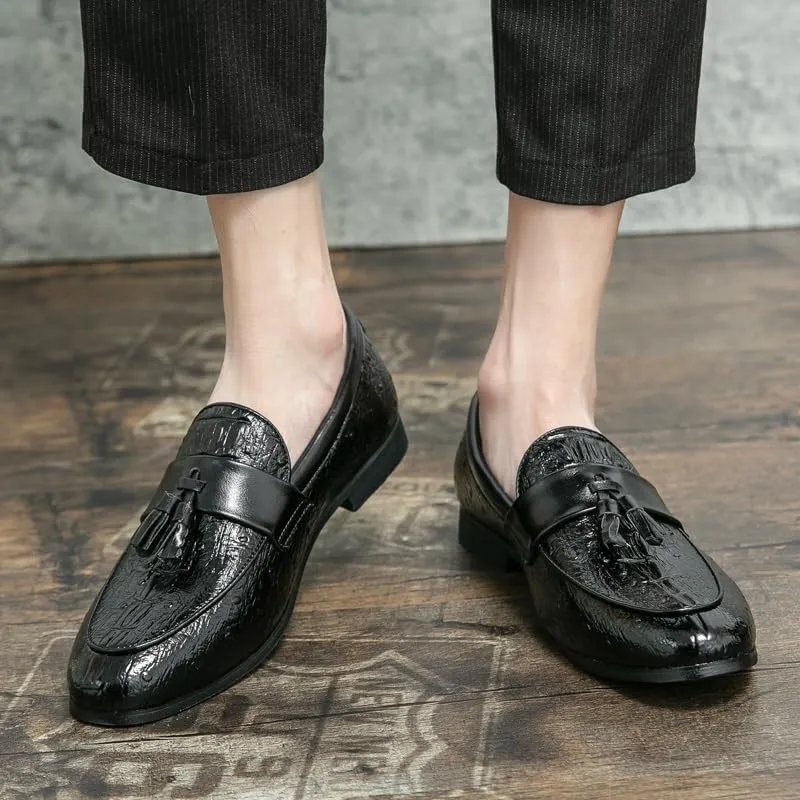 Men's Vegan Leather Loafers - Burnished Crocodile Print Tassel Detail Flexible & Anti-Slip Slip-Ons for Comfortable Party and Fashion Wear