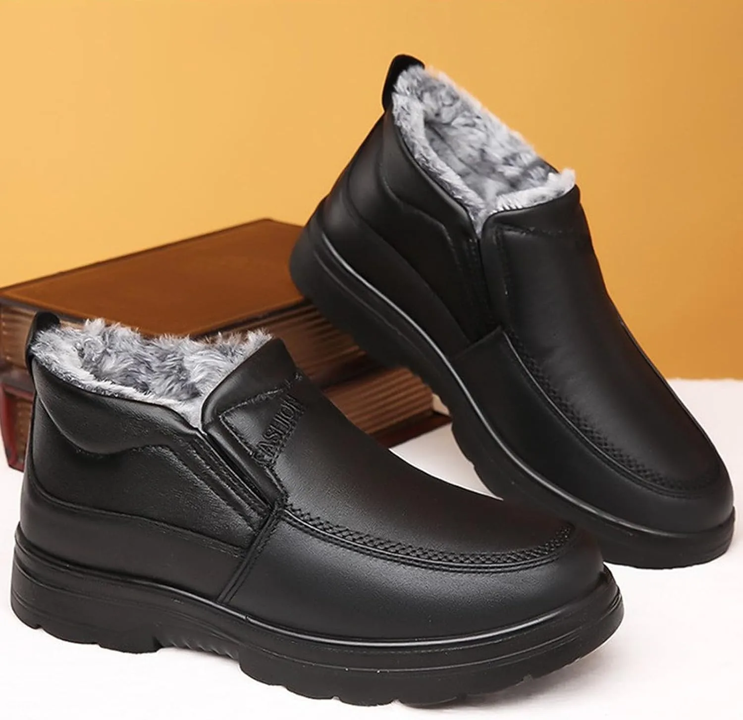 Men's Waterproof Thickened Warm Fur Lined Winter Boots,Outdoor Anti-Slip Middle-Aged and Elderly Comfortable Slip-on Snow Booties High Top Thick Sole Cotton Shoes
