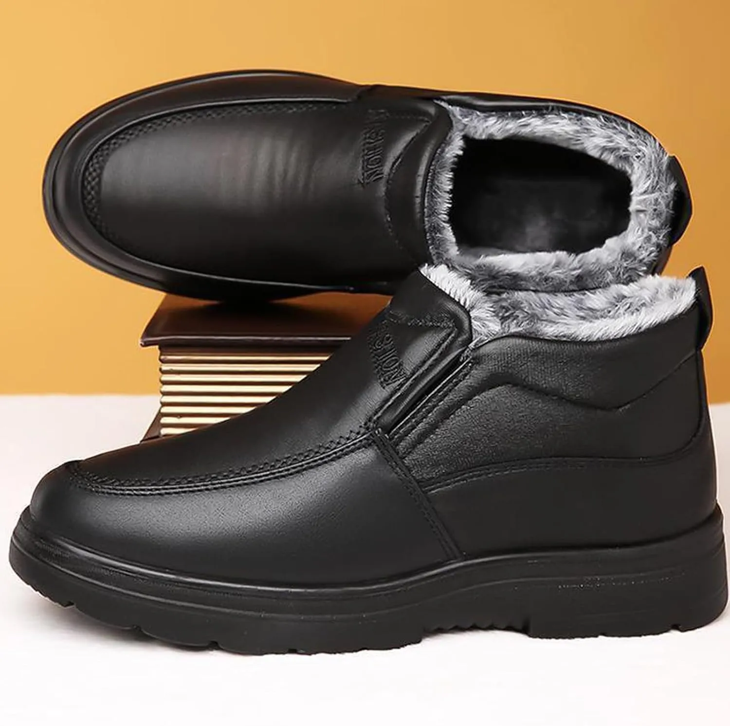 Men's Waterproof Thickened Warm Fur Lined Winter Boots,Outdoor Anti-Slip Middle-Aged and Elderly Comfortable Slip-on Snow Booties High Top Thick Sole Cotton Shoes