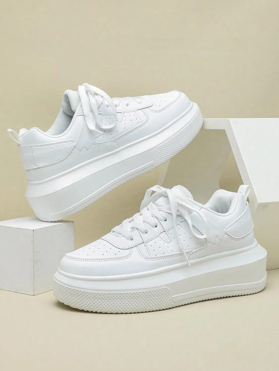 Mesh Fabric Glitter Patchwork Lightweight Breathable Sneakers for Men Outdoor Travel Fitness Daily Wear Vacation Street Style Casual Shoes for Couples