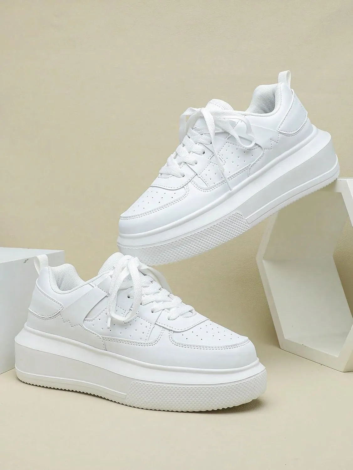 Mesh Fabric Glitter Patchwork Lightweight Breathable Sneakers for Men Outdoor Travel Fitness Daily Wear Vacation Street Style Casual Shoes for Couples