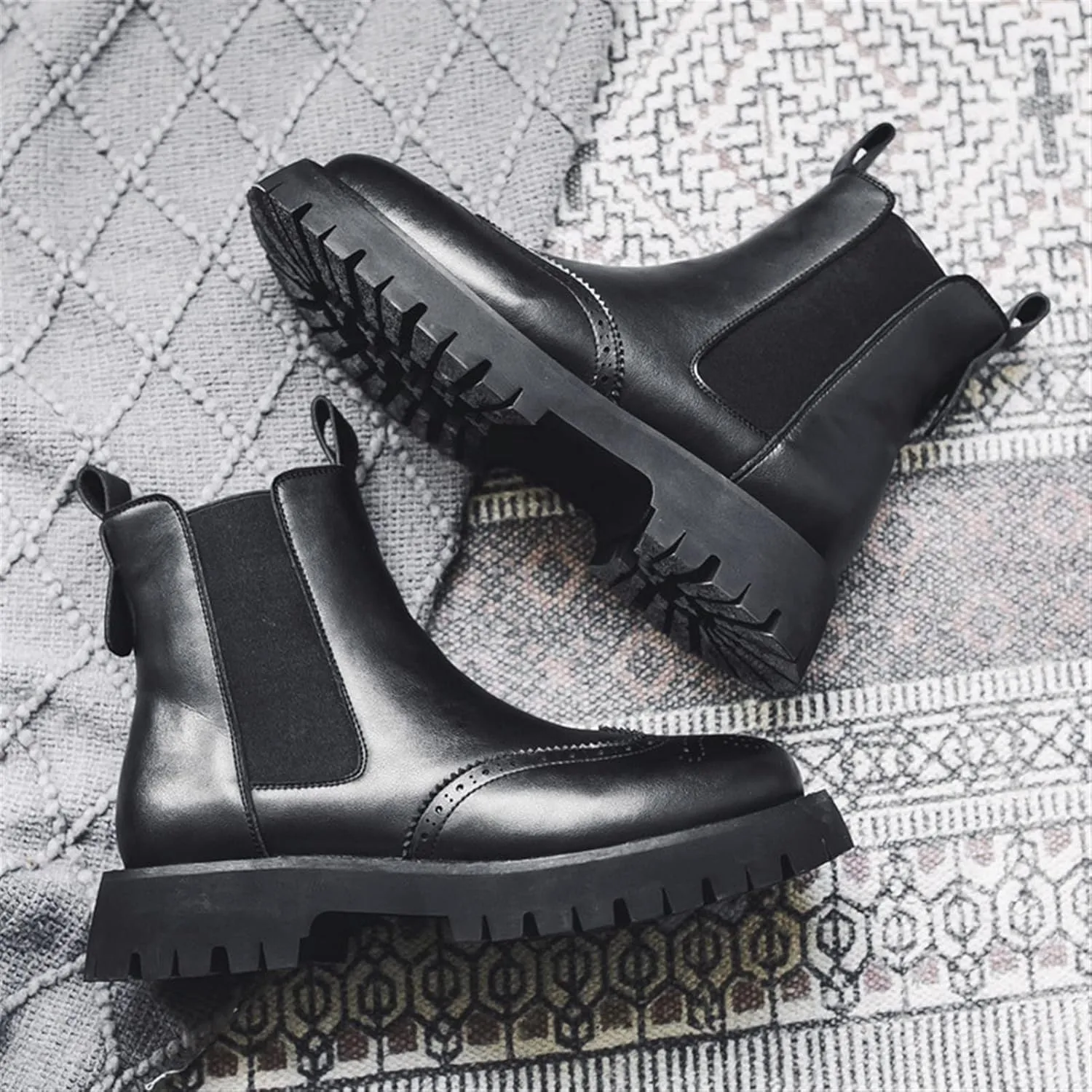 New Men Chelsea Boots Elastic Bandage Carved Brogue Win Tip Lrregular Bottom Vegan Leather Slip On Non Slip Wearable Waterproof Anti-slip Work Fashion