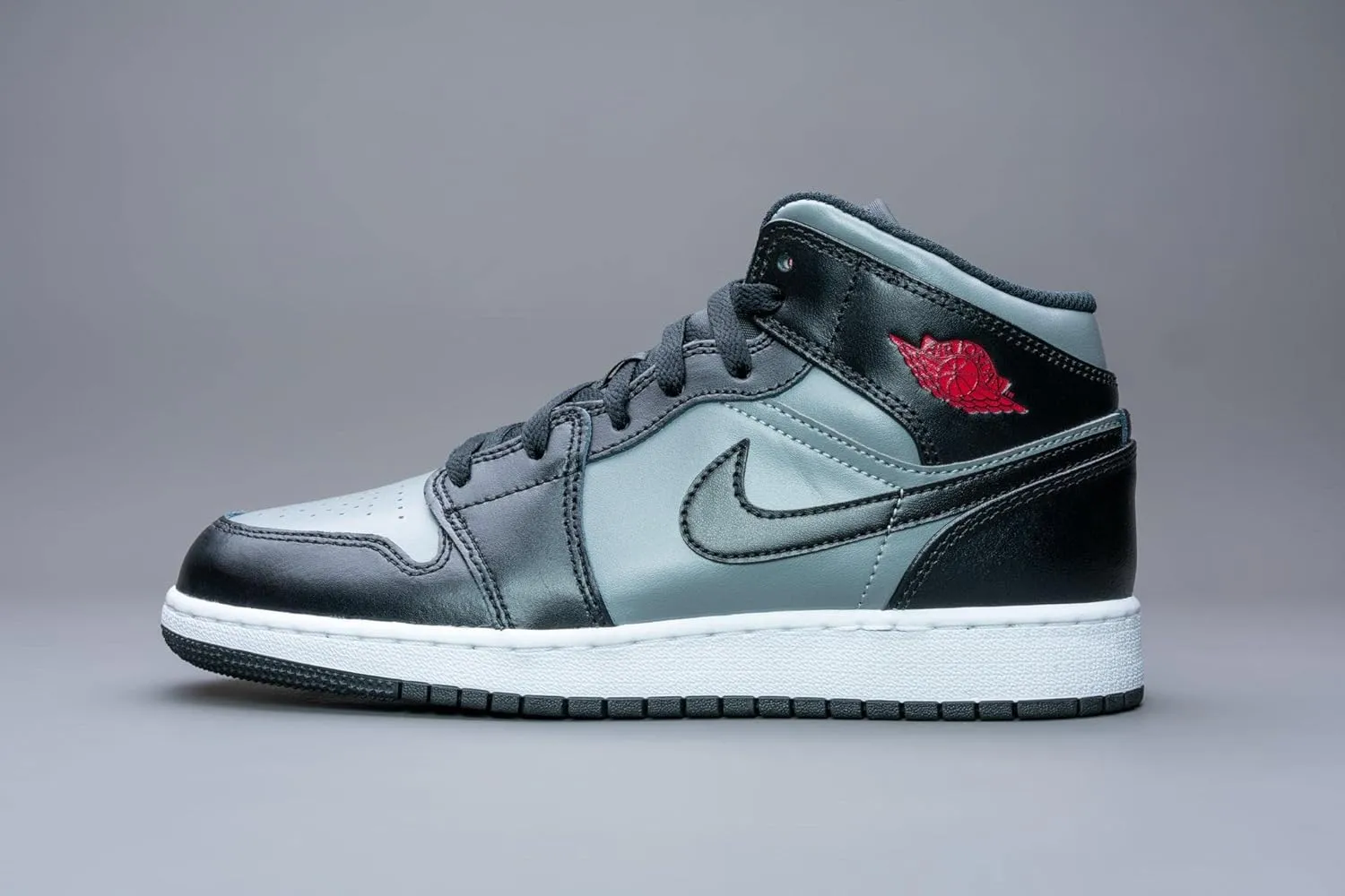 Nike Men Basketball Shoes Sneakers