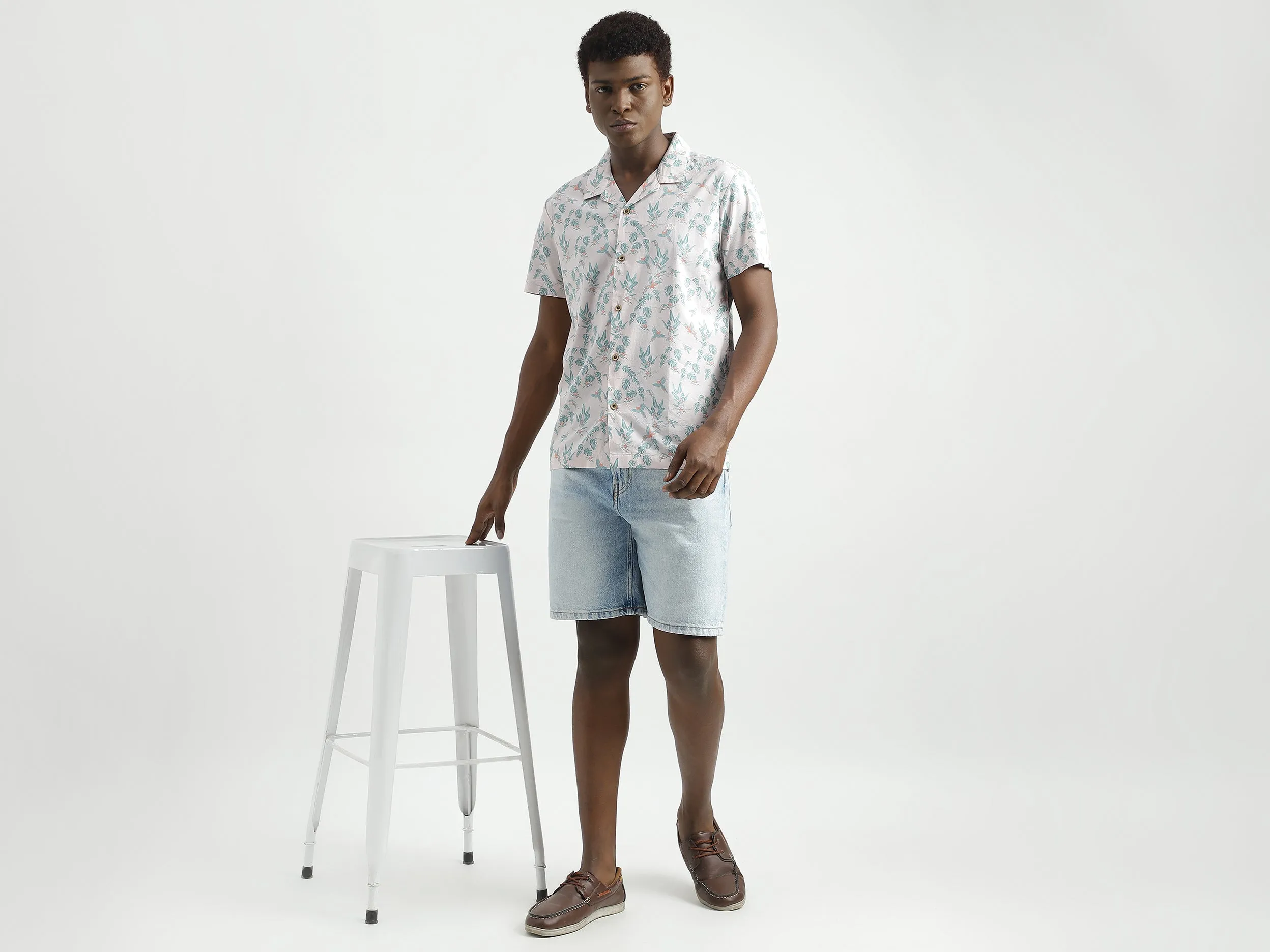 Regular-Fit Resort Collar Botanical Printed Shirt