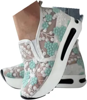Slip On Sneakers Women Platform Wedge Floral Sneakers Mesh Shoes for Women Breathable Slip On Walking Shoes Casual Embroidery Fashion Sneakers Comfort Work Shoes Outdoor Sports Shoes