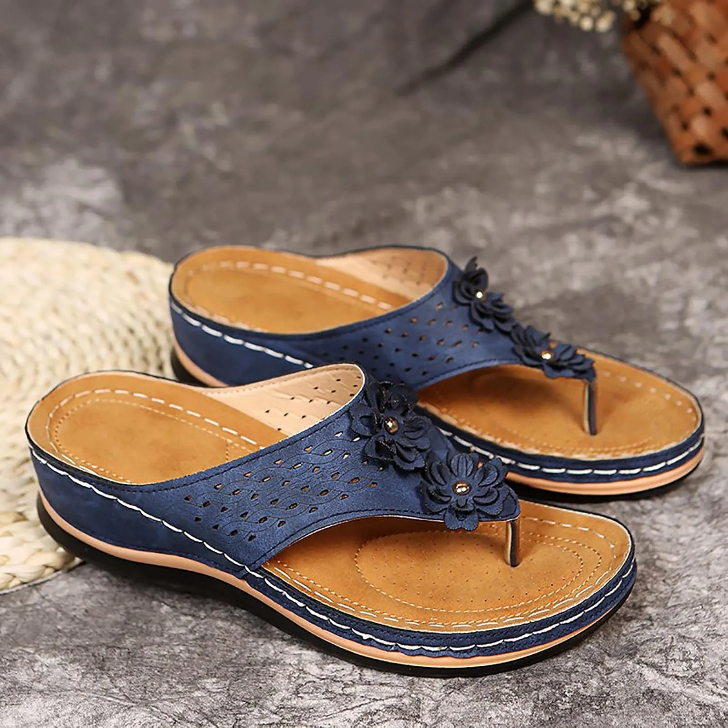 Women's Arch Support Flip Flops, Comfortable Orthopedic Sandals Dressy Summer Orthotic Thong Sandals Ladies Slip on Slides for Walking Beach Vacation