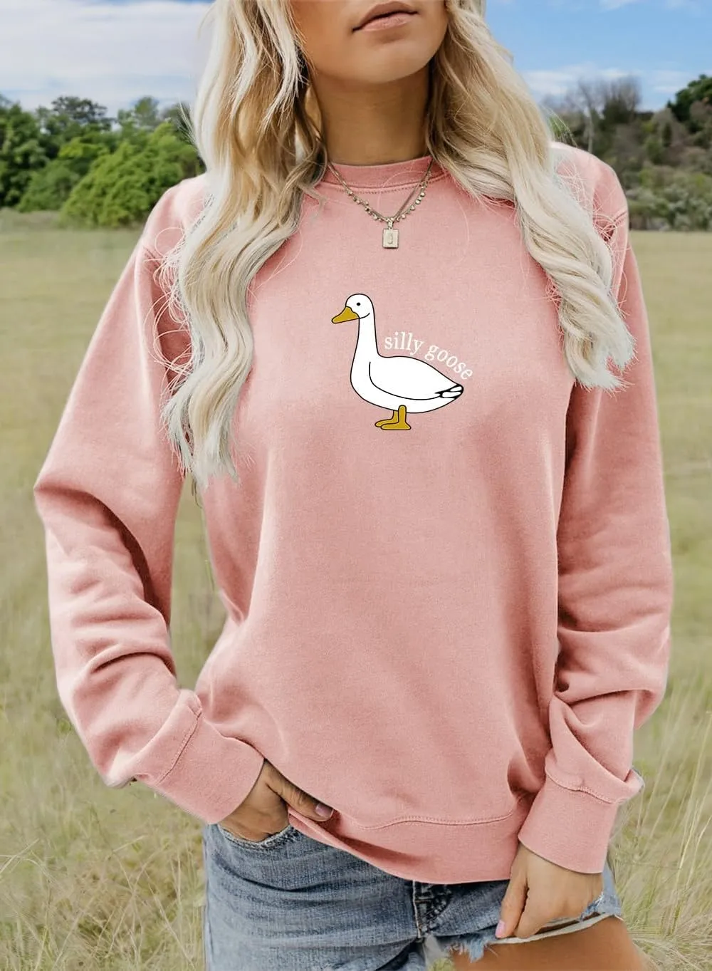 Womens Crewneck Funny Cute Silly Goose Sweatshirt Xmas Pullover Sweatshirt Christmas Sweater