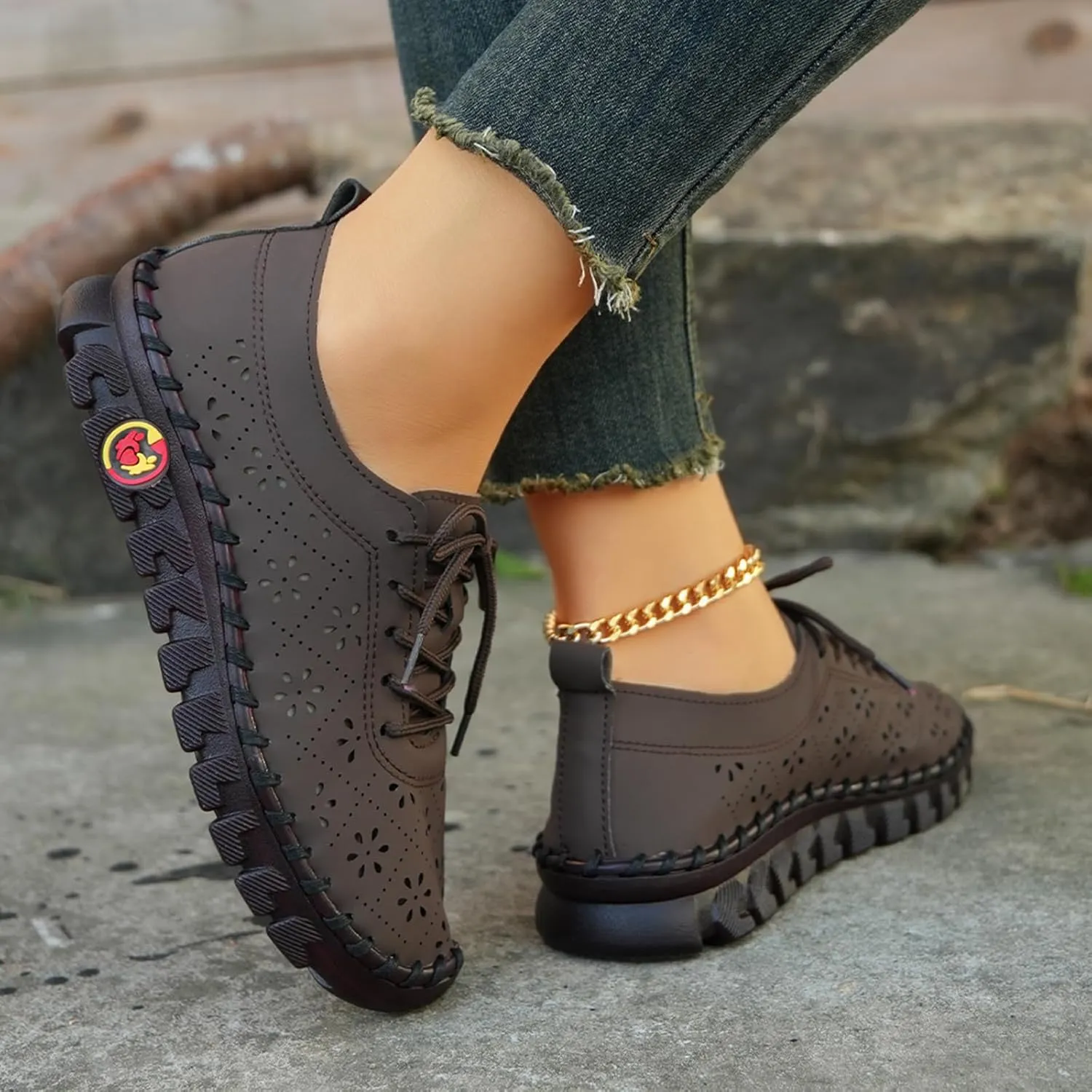 Women's Hollow Carved Soft Beef Tendon Sole Flat Shoes Fashion Leather Handmade Round Toe Lace Up Casual Loafers Comfort Breathable Orthopedic Walking Shoes
