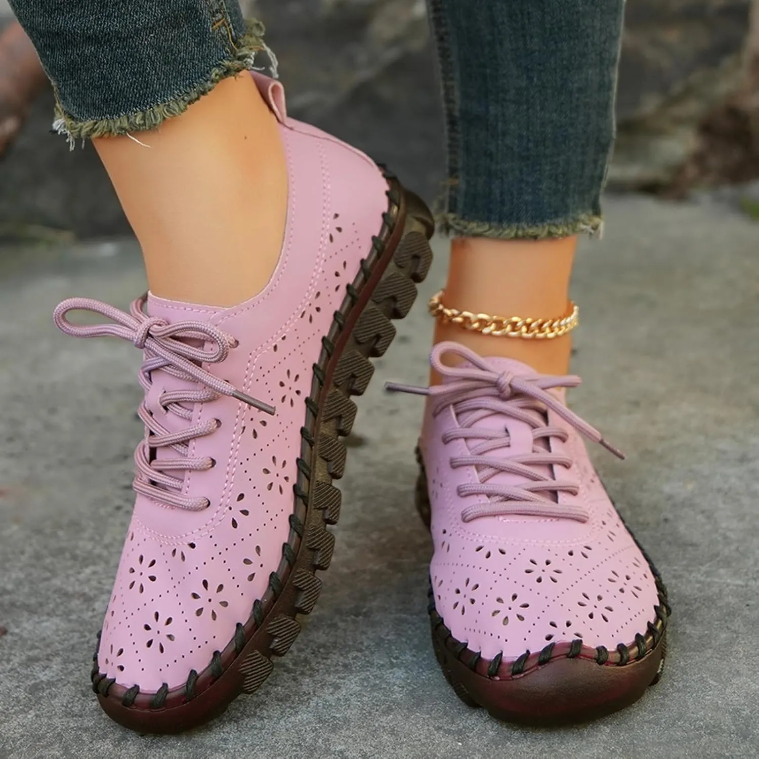 Women's Hollow Carved Soft Beef Tendon Sole Flat Shoes Fashion Leather Handmade Round Toe Lace Up Casual Loafers Comfort Breathable Orthopedic Walking Shoes