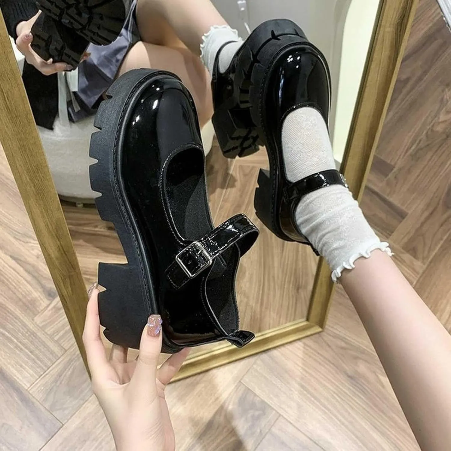 Women's Mary Jane Shoes Thick Sole Shoes Bow Pearl Decoration Gothic Sweet Looking Platform Shoes Woman Shoes Casual