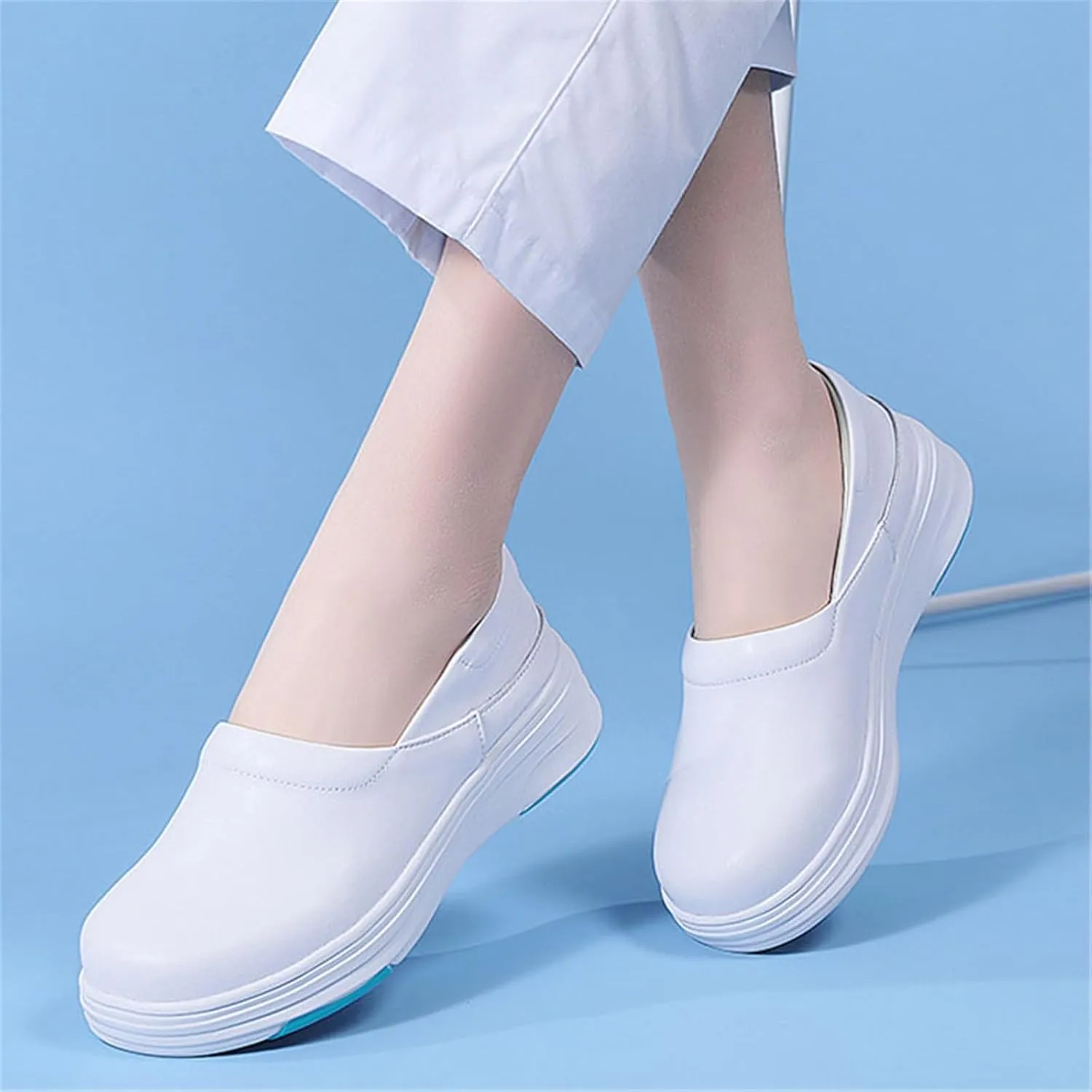 Women's Non Slip Nursing Shoes, Women Comfortable Slip-On Breathable Soft Bottom Leather Nurse Shoes, Fashionable Slip Resistant Non Tiring Feet, for Medical Workers, Doctors