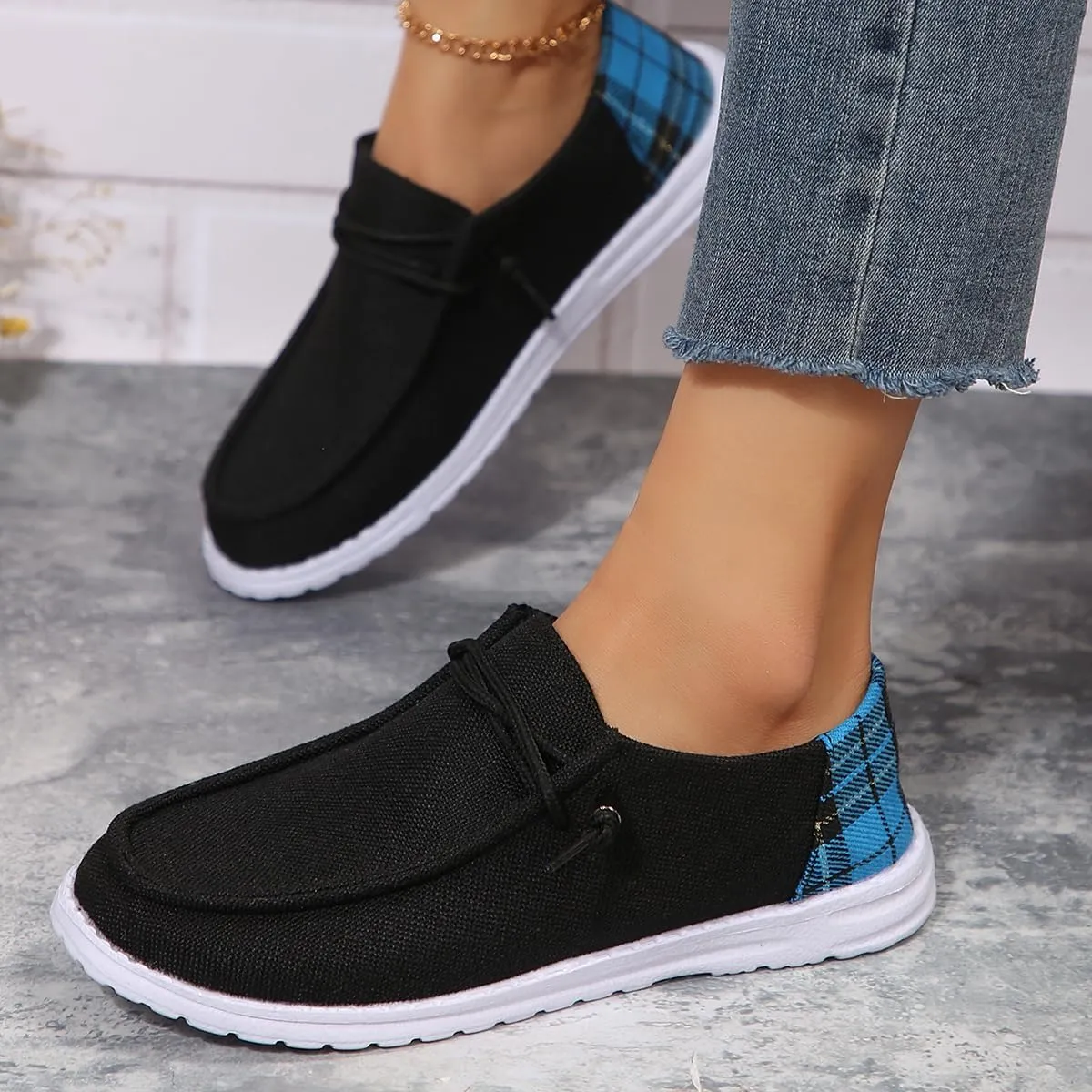 Women's Sunflower Print Canvas Casual Loafers Comfortable Light Weight Slip On Ultralight Sole Wide Boat Shoes Casual Lightweight Black Lace-Up Walking Flat Deck Shoes for Work and Traveling