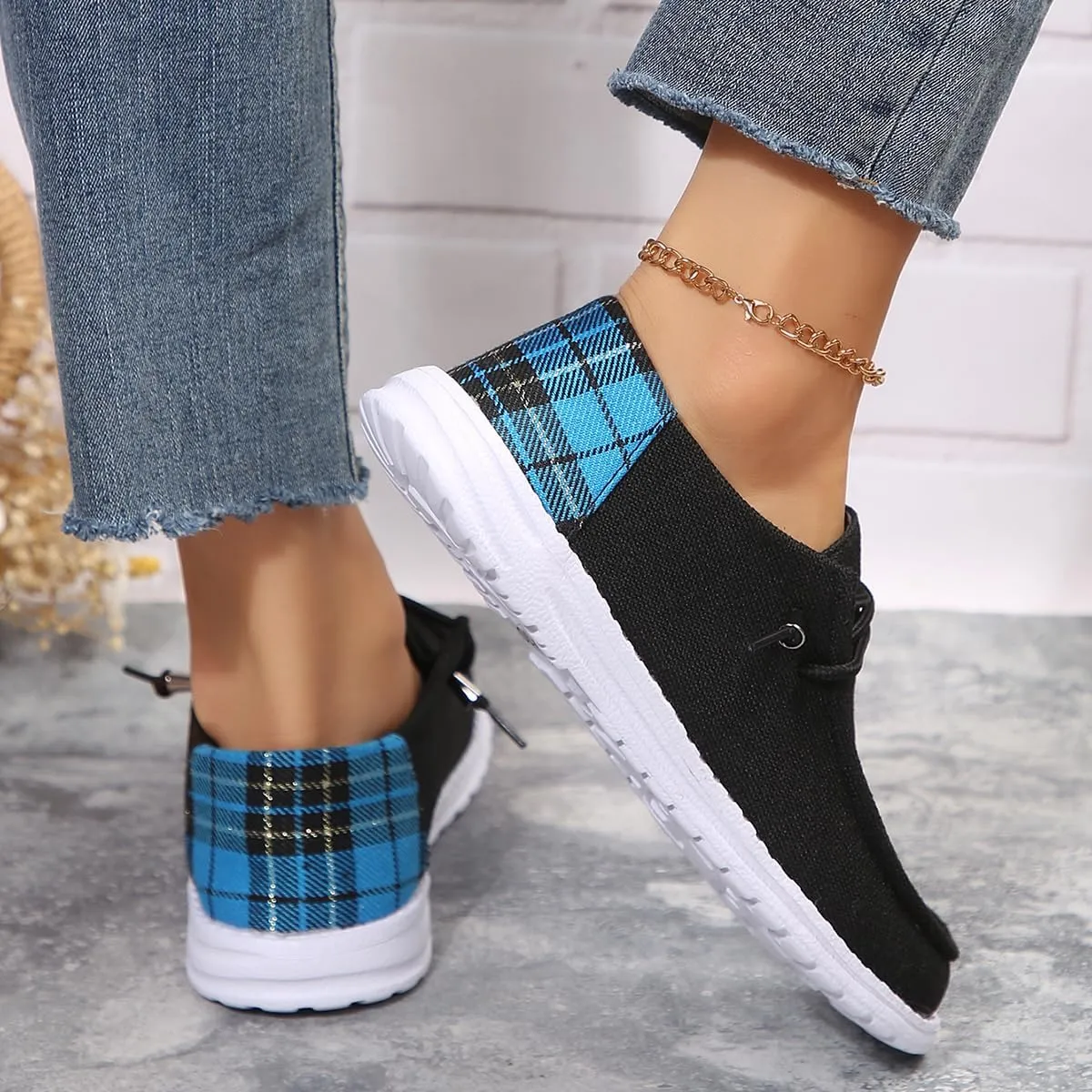 Women's Sunflower Print Canvas Casual Loafers Comfortable Light Weight Slip On Ultralight Sole Wide Boat Shoes Casual Lightweight Black Lace-Up Walking Flat Deck Shoes for Work and Traveling